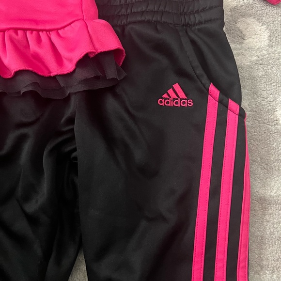 Toddler girl Adidas tracksuit outfit - pink/black - Picture 5 of 5